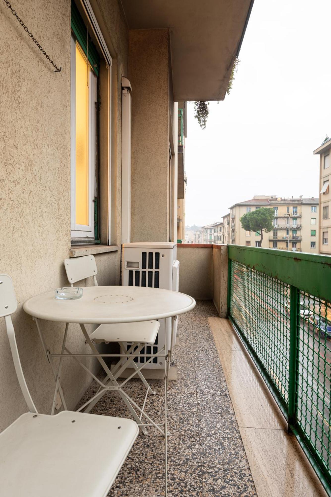 Comfortable 10 Minutes From Center Apartamento Florencia